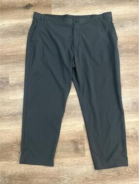 Nike Golf Men’s Standard Fit Flat Front Dri Fit Pants Gray Size 40x32